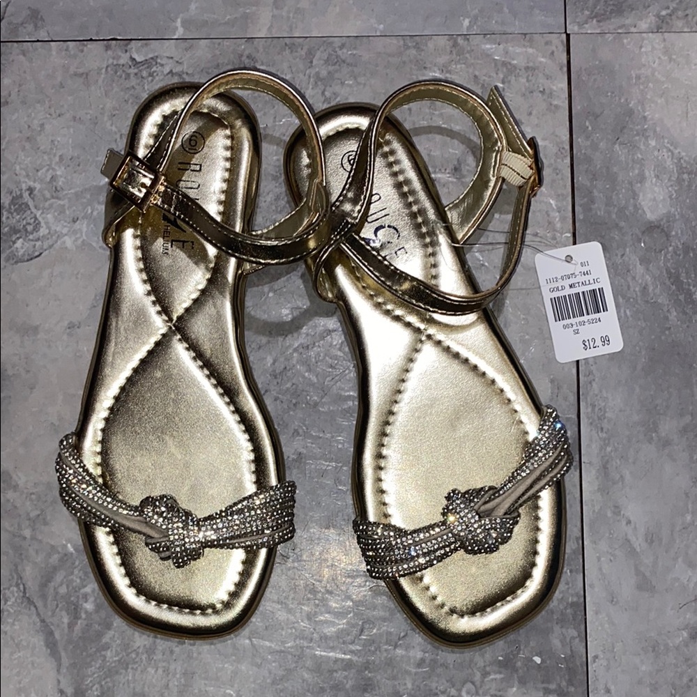 Gold Women's Sandals rhinestone summer shoe size 6 brand new rouge  helium